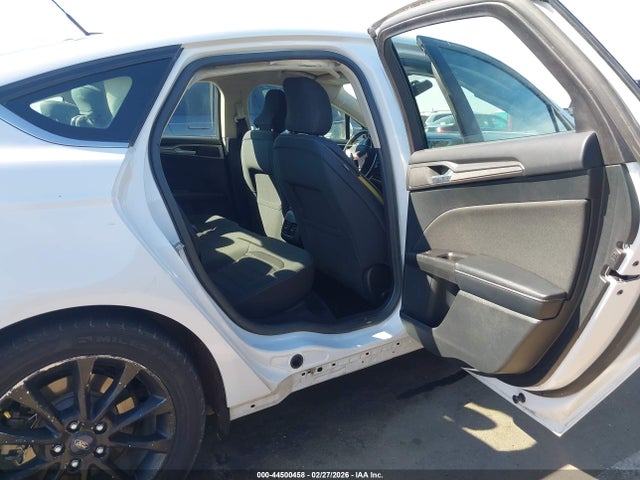 Ford Fusion Se