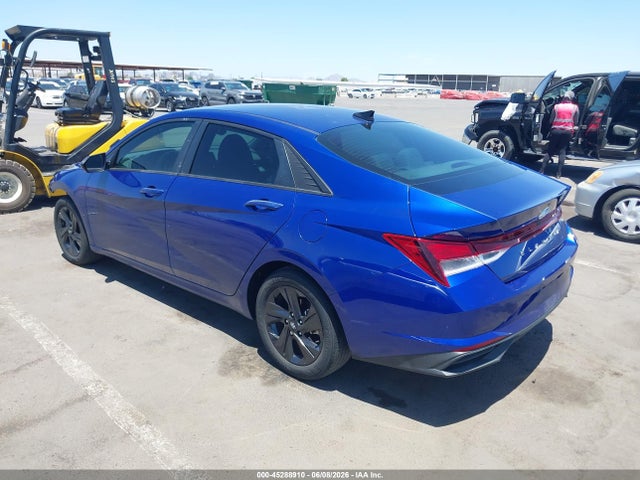 Hyundai ELANTRA Sel
