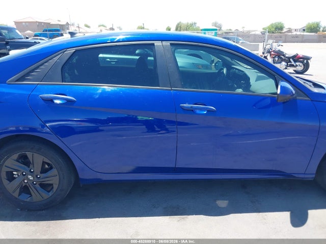 Hyundai ELANTRA Sel