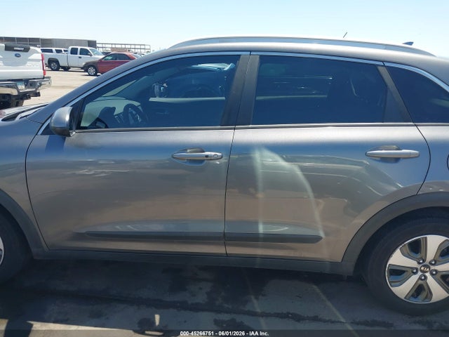 Kia Niro Lx