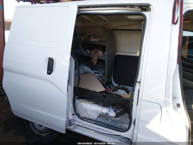Nissan Nv S