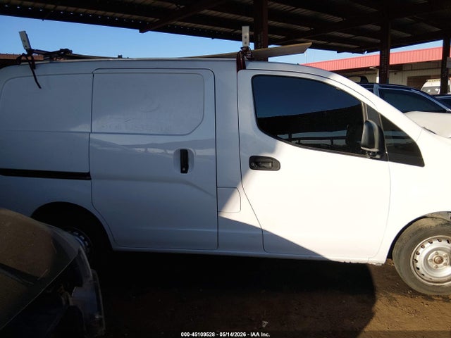 Nissan Nv S