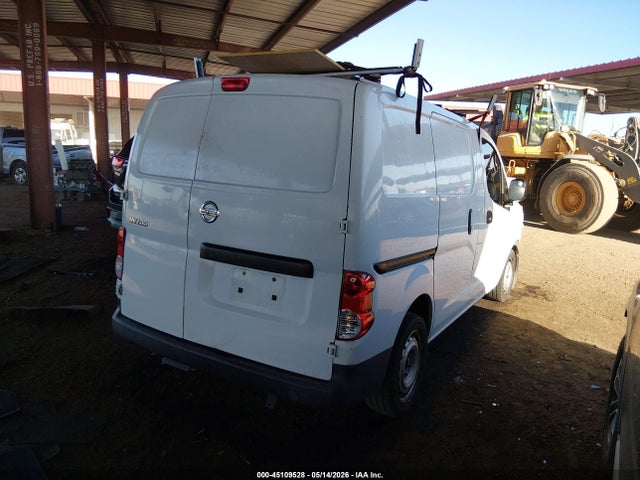 Nissan Nv S