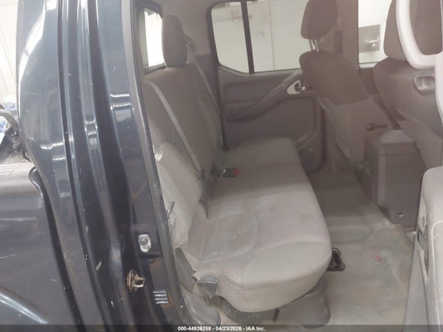 Nissan Frontier Sv