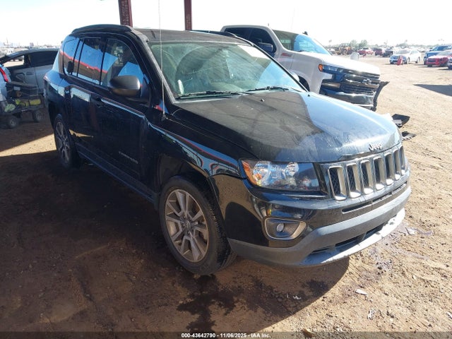Salvage Jeep Compass Image
