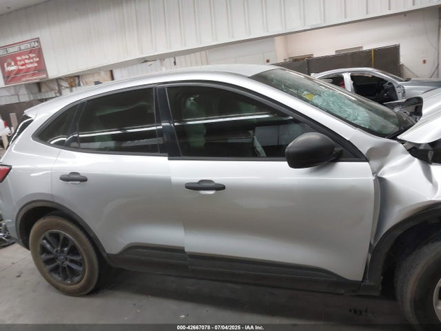 Ford Escape S