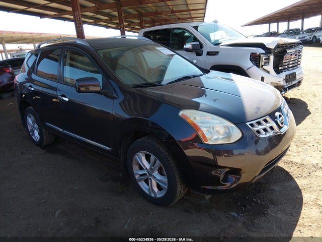 Salvage Nissan Rogue Image