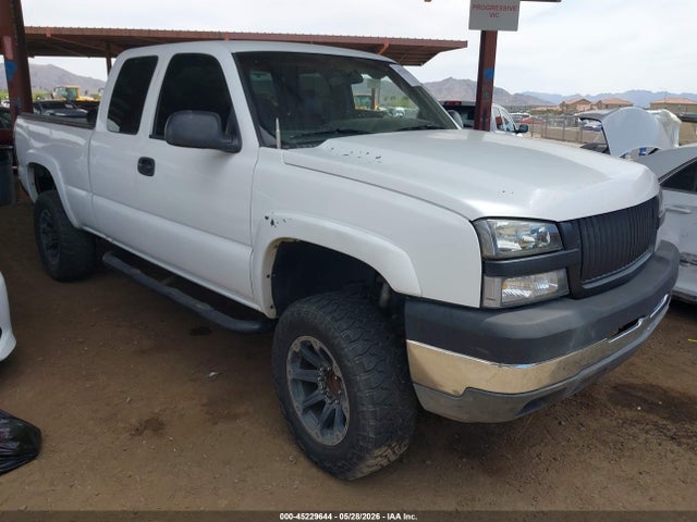 Salvage Chevrolet Silverado 2500 Image