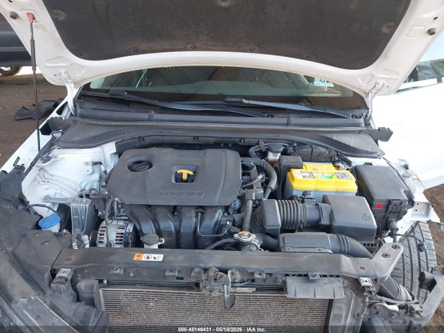 Hyundai ELANTRA Value Edition