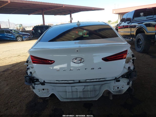 Hyundai ELANTRA Value Edition