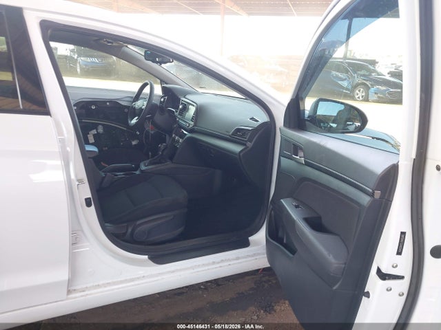 Hyundai ELANTRA Value Edition