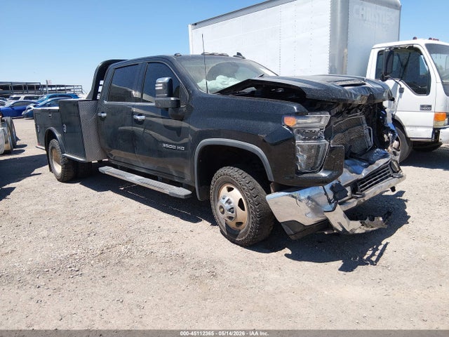 Salvage Chevrolet Silverado 3500 Image