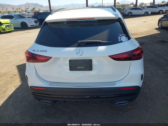 Mercedes-Benz GLA 4matic