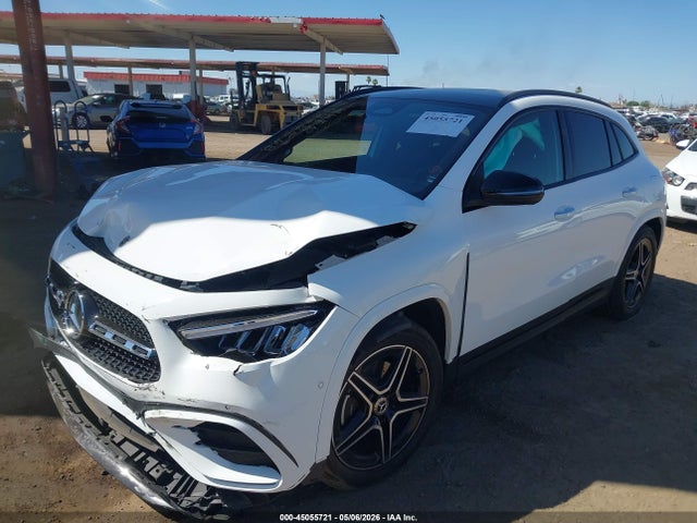 Mercedes-Benz GLA 4matic