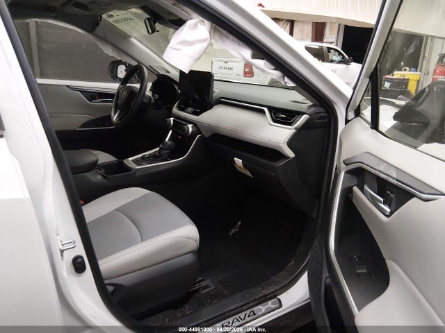 Toyota RAV4 Xle Premium