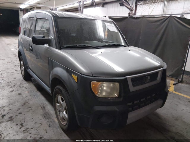 Salvage Honda Element Image