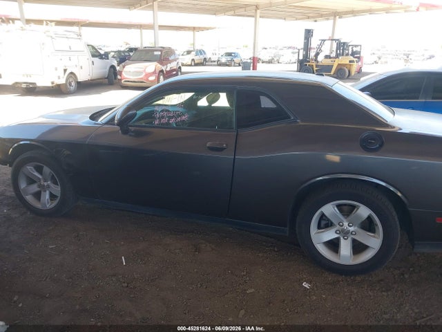 Dodge Challenger Sxt