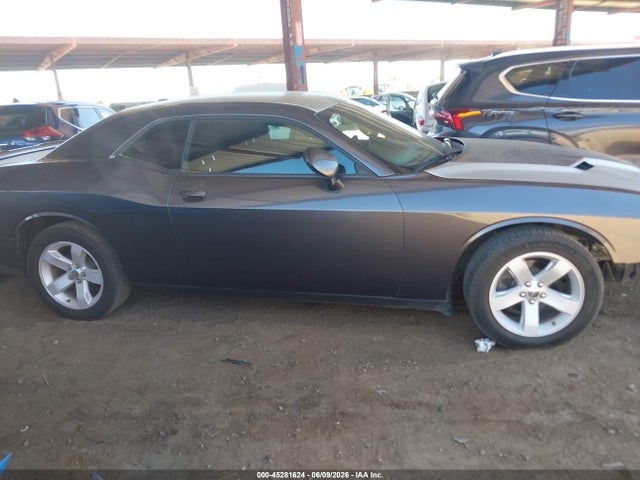 Dodge Challenger Sxt