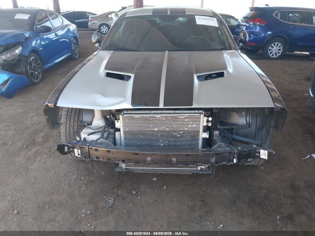 Dodge Challenger Sxt
