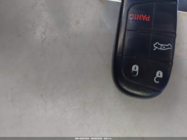 Dodge Challenger Sxt