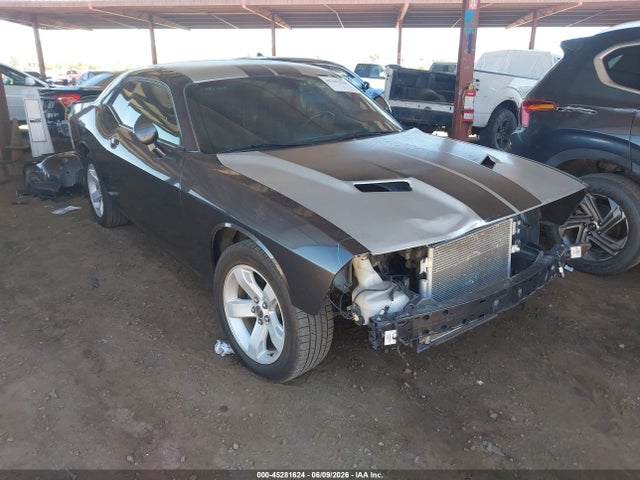 Salvage Dodge Challenger Image