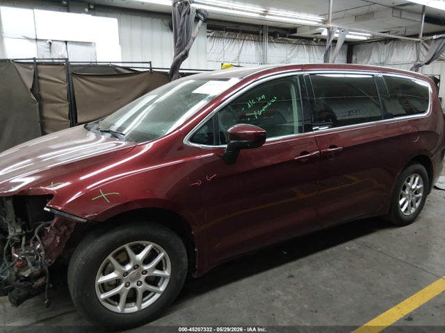 Chrysler Pacifica Touring