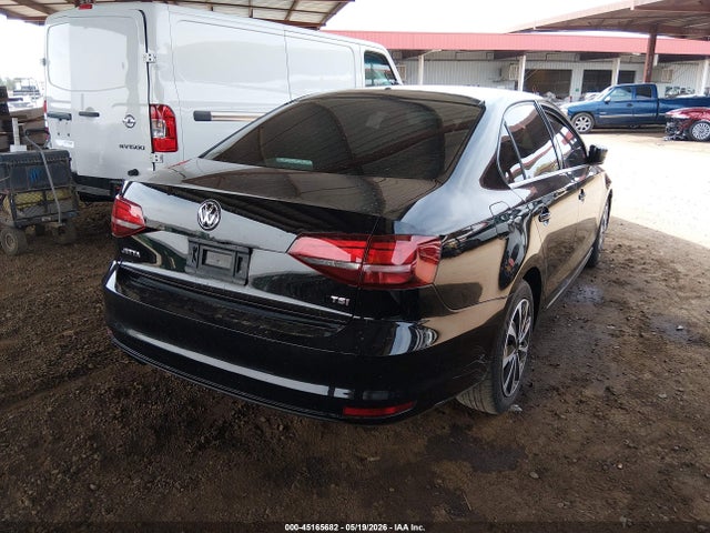Volkswagen Jetta 1.4t S