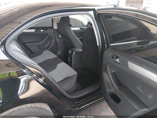 Volkswagen Jetta 1.4t S