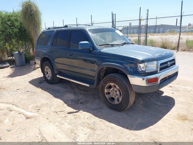 Salvage Toyota 4Runner Image