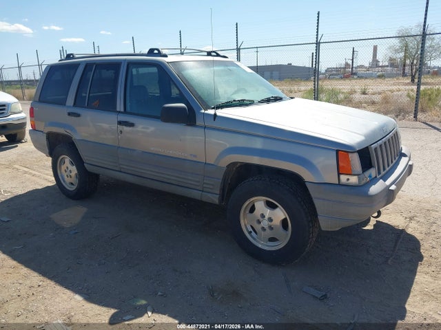 Salvage Jeep Grand Cherokee Image
