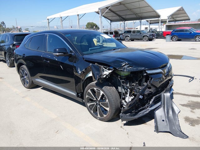 Salvage Vinfast Vf 8 Image