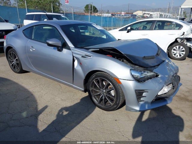 Salvage Toyota 86 Image