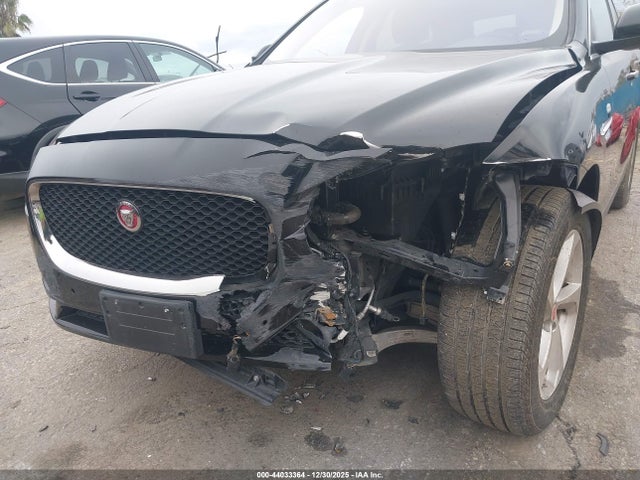 Jaguar F-PACE 25t Premium