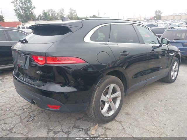 Jaguar F-PACE 25t Premium