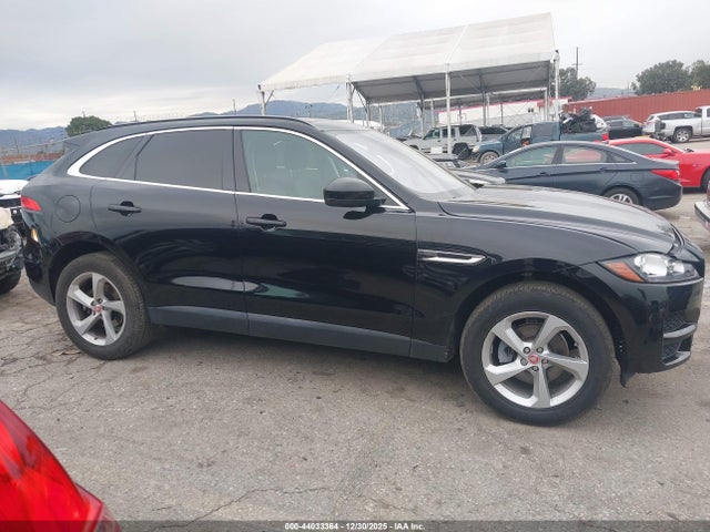 Jaguar F-PACE 25t Premium