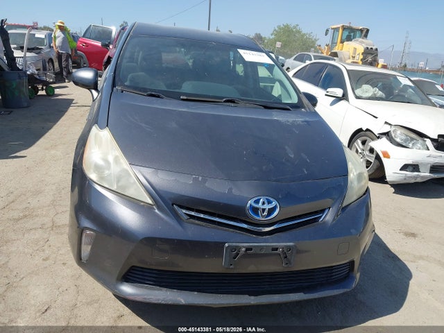 Toyota Prius v Three