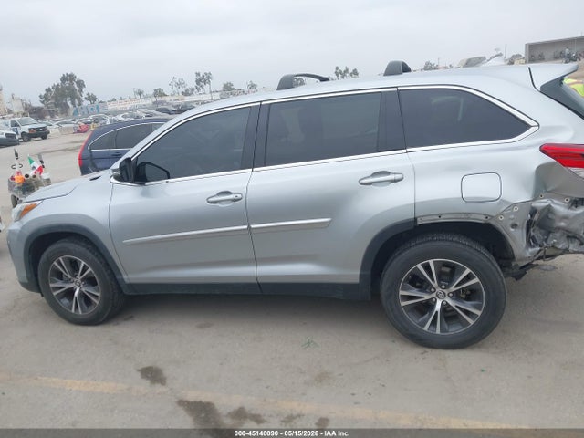 Toyota Highlander Le Plus