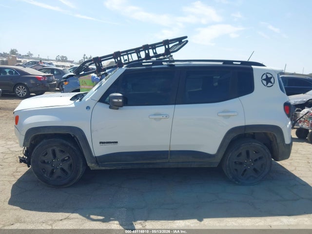 Jeep Renegade Deserthawk 4x4