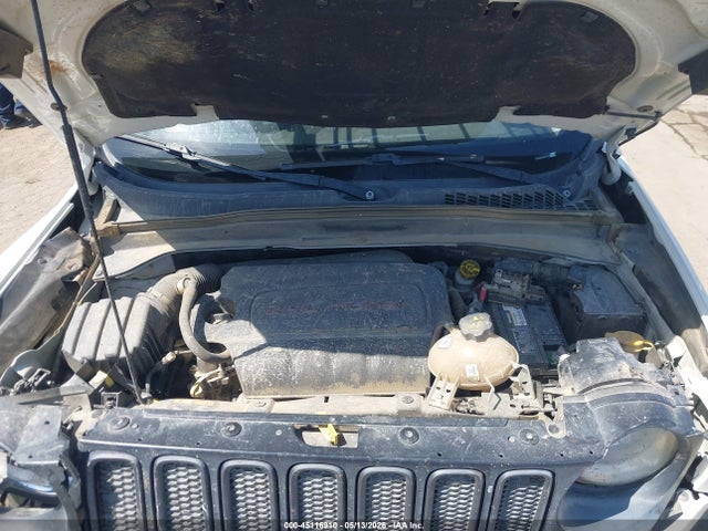 Jeep Renegade Deserthawk 4x4