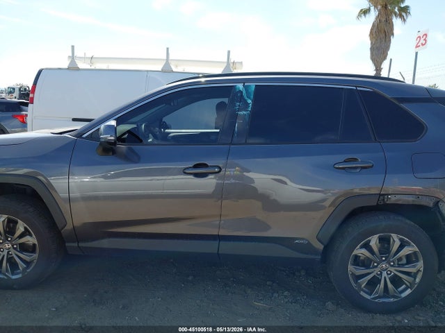 Toyota RAV4 Xle Premium
