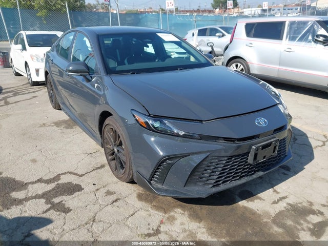 Salvage Toyota Camry Image