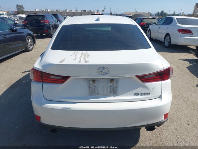 Lexus Is