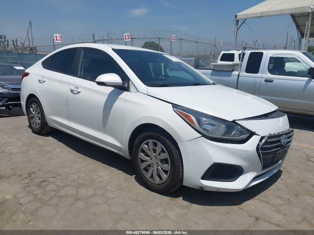 Salvage Hyundai ACCENT Image
