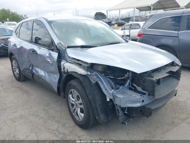 Salvage Ford Escape Image