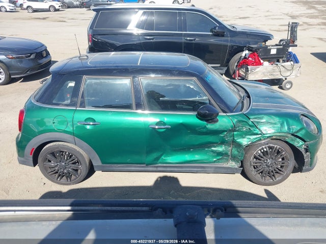 MINI Hardtop Oxford Edition
