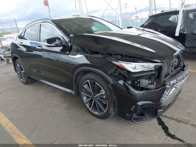Salvage INFINITI Qx Image