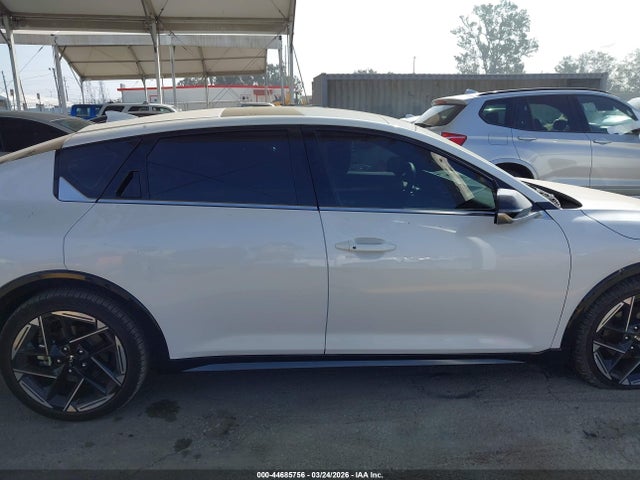 Kia K4 Gt-line