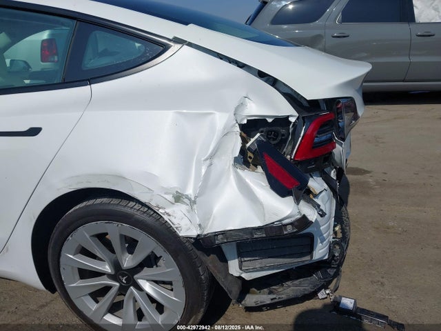 Tesla Model 3 Standard Range Plus Rear-wheel Drive