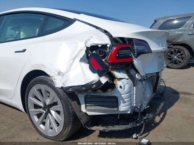 Tesla Model 3 Standard Range Plus Rear-wheel Drive