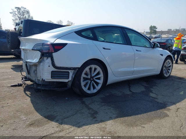 Tesla Model 3 Standard Range Plus Rear-wheel Drive